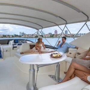 rental-Motor-boat-bAzimut-70feet-bMiami_Beach-b_E6DR7D9