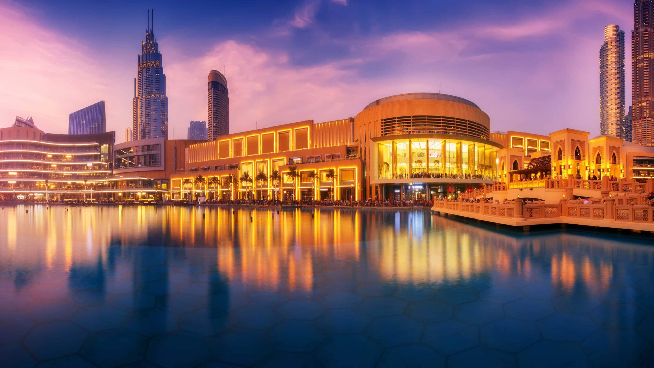 the-dubai-mall-poi-shutterstock