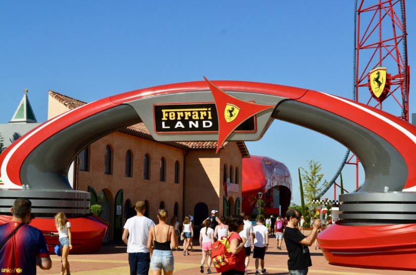 ferrari-dubai-world